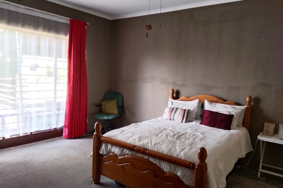 4 Bedroom Property for Sale in Broederstroom North West
